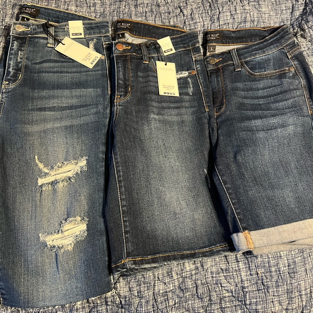 Judy Blue size large shorts.